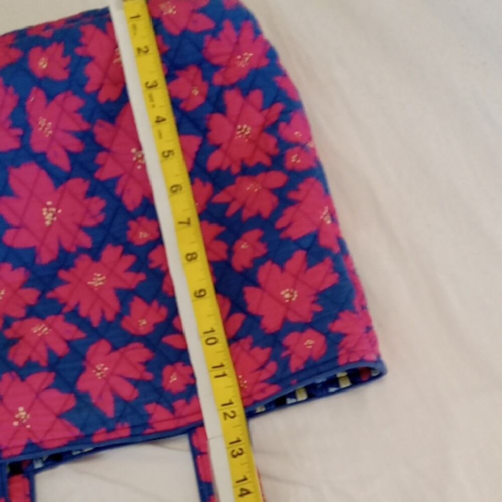 Vera Bradley Women's Floral Pink and Blue Art Poppies Tote Bag. Versatile - Picture 5 of 6